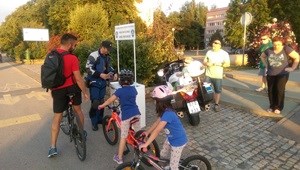 Slika MUP-ILUSTRACIJE-NOVA GALERIJA/bickilirajmo 31.7.15/naslov.jpg
